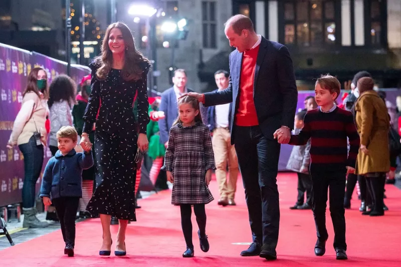 Príncipe Louis, Kate Middleton, princesa Charlotte, príncipe William y el príncipe George