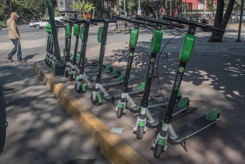 Scooters - movilidad - ciudad