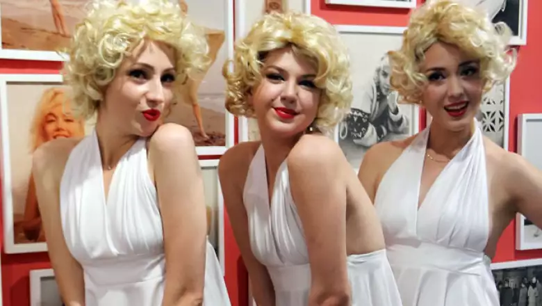 El fanatismo por la estadounidense ha hecho que su peinado, maquillaje y hasta su vestimenta sea replicado por miles de personas alrededor