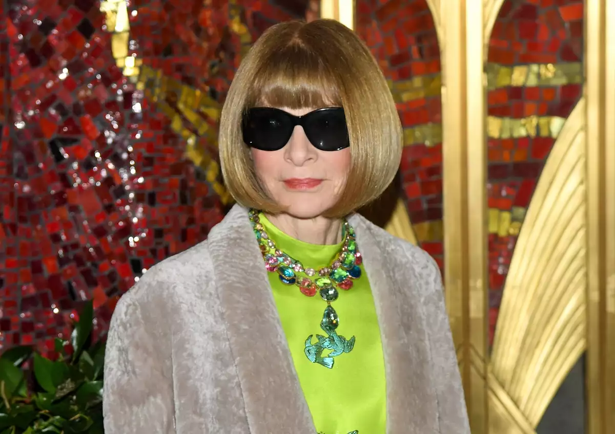 por-que-anna-wintour-usa-lentes-oscuros