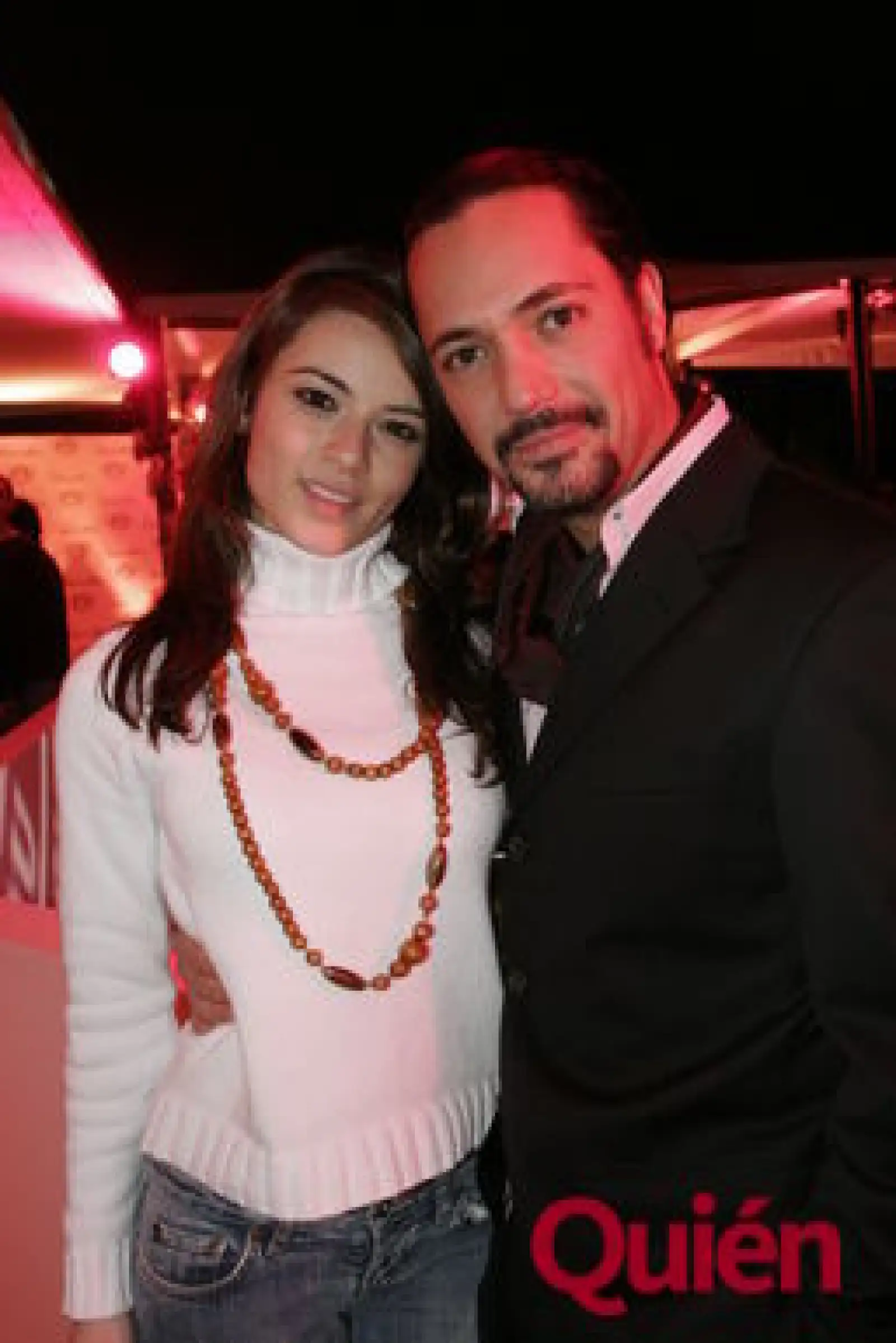 Maya Saenz, Hector Bitar