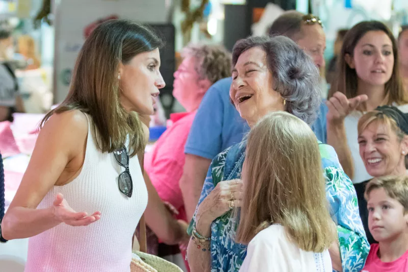 Letizia y Sofía, reinas de España.