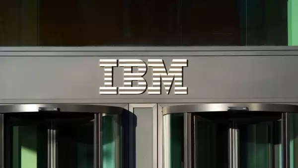 IBM recorta 3,000 empleos a nivel mundial a pesar de que sus ingresos subieron en los últimos meses