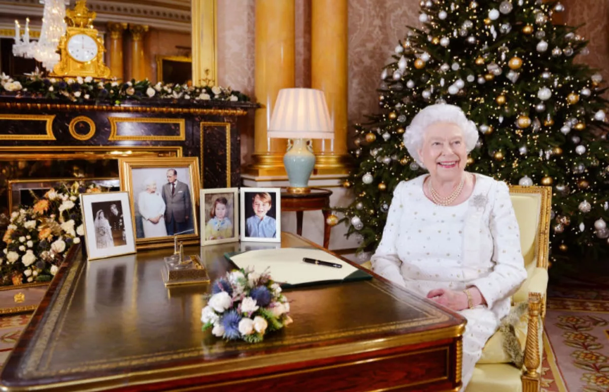 Reina Isabel II - Destacada