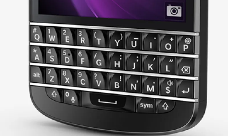 El modelo Q10 saldrá a la venta el 1 de mayo en Canadá. (Foto: Tomada de Global.blackberry.com)
