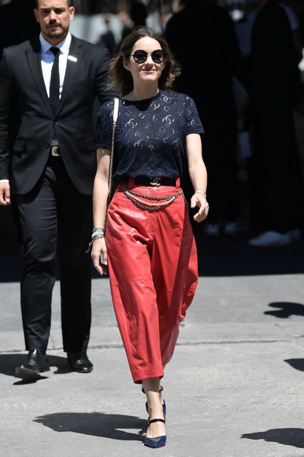 Chanel : Outside Arrivals - Paris Fashion Week - Haute Couture Fall/Winter 2019/2020