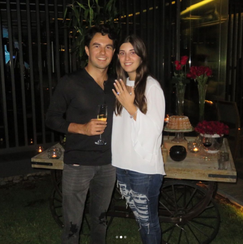Sergio Checo Pérez se compromete con Carola Martínez