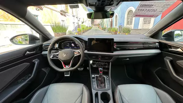 Jetta 2025 interior.jpg