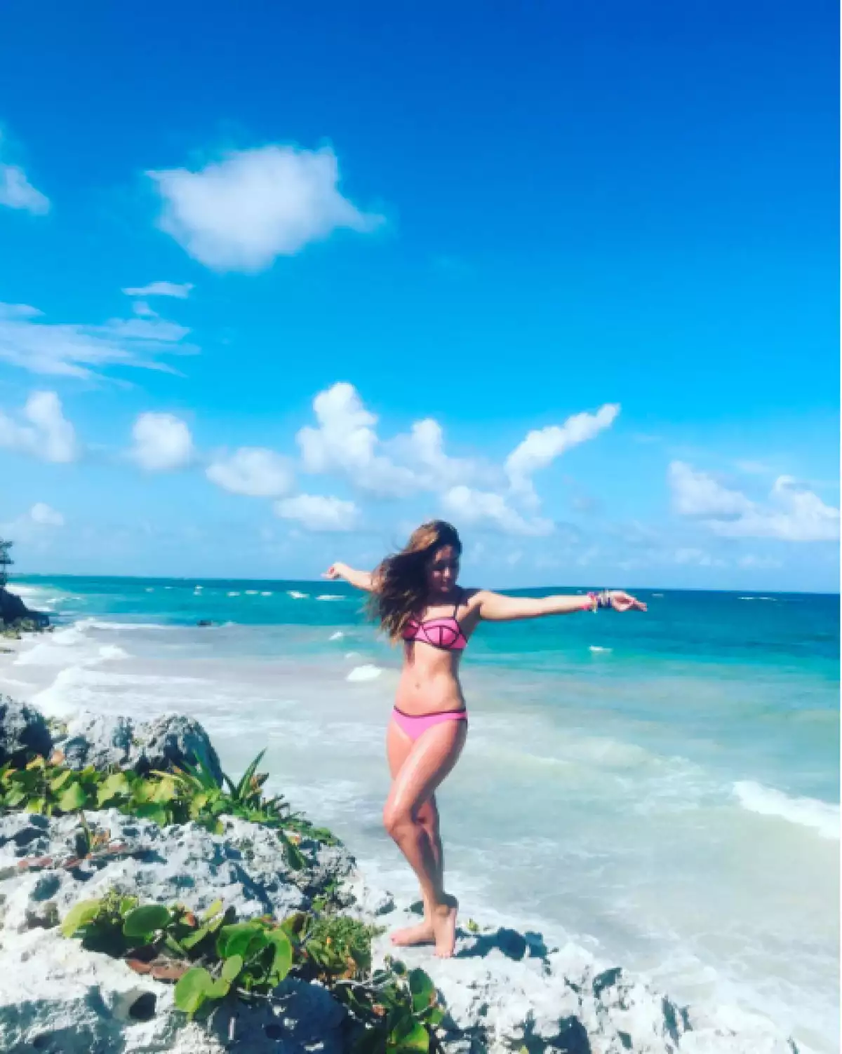 Sherlyn presumió su figura de envidia a todos sus fans.