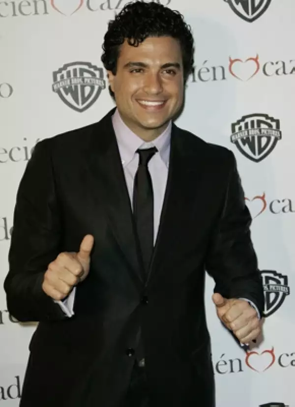 El cantante mexicano se unió al evento encabezado por Bianca Marroquín titulado Para México de Nueva York.