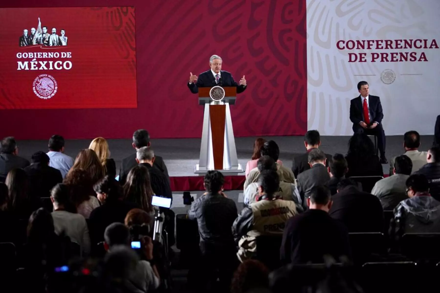 AMLO-Pedro-Salmeron.jpg