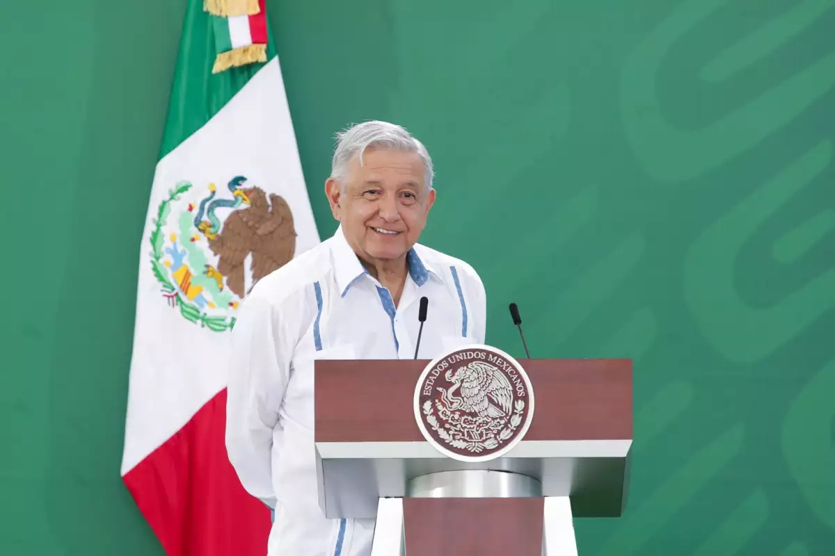 AMLO Calderón