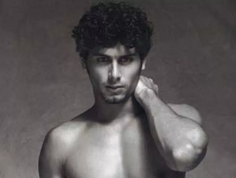 Luego de meses de estudio, el novio de Madonna finalmente hizo su debut en un escenario de Brasil, el pasado fin de semana.