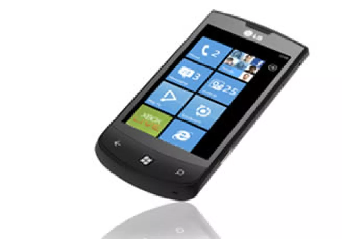 La firma de electrónicos LG usará el sistema operativo Windows Phone 7 en sus aparatos Optimus 7. (Foto: Cortesía LG y Microsoft)