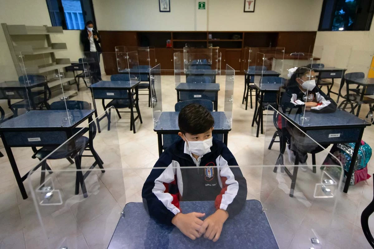 Escuela_Mexico_Covid_GettyImages-1337283456.jpeg