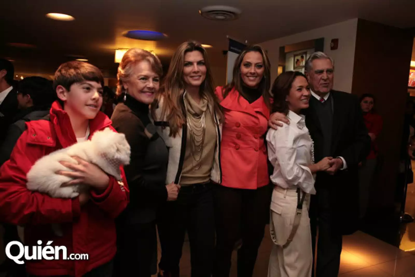Darwin Angulo,Kate del Castillo,Montserrat Oliver,Verónica del Castillo,Yolanda Andrade,Erick del Castillo