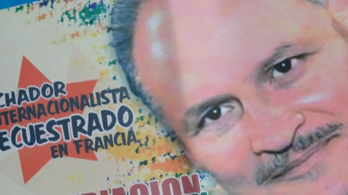 pancarta a favor de el chacal