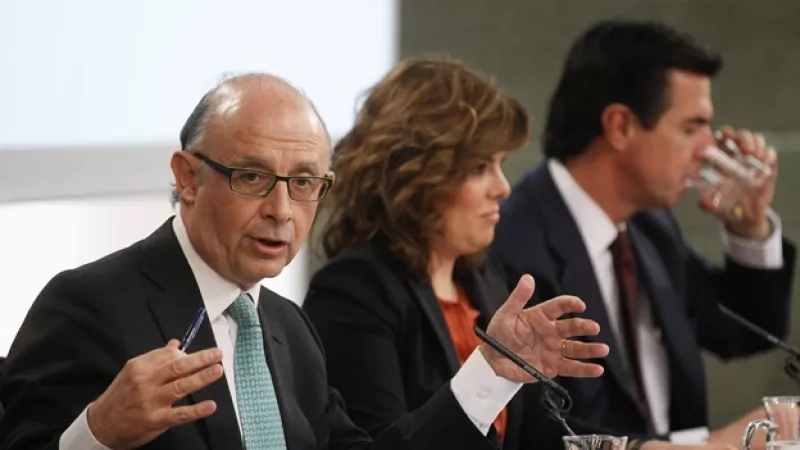 ministro del tesoro en reunion semanal del gabinete