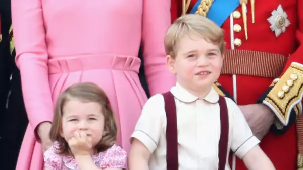 Princesa Charlotte y principe George.