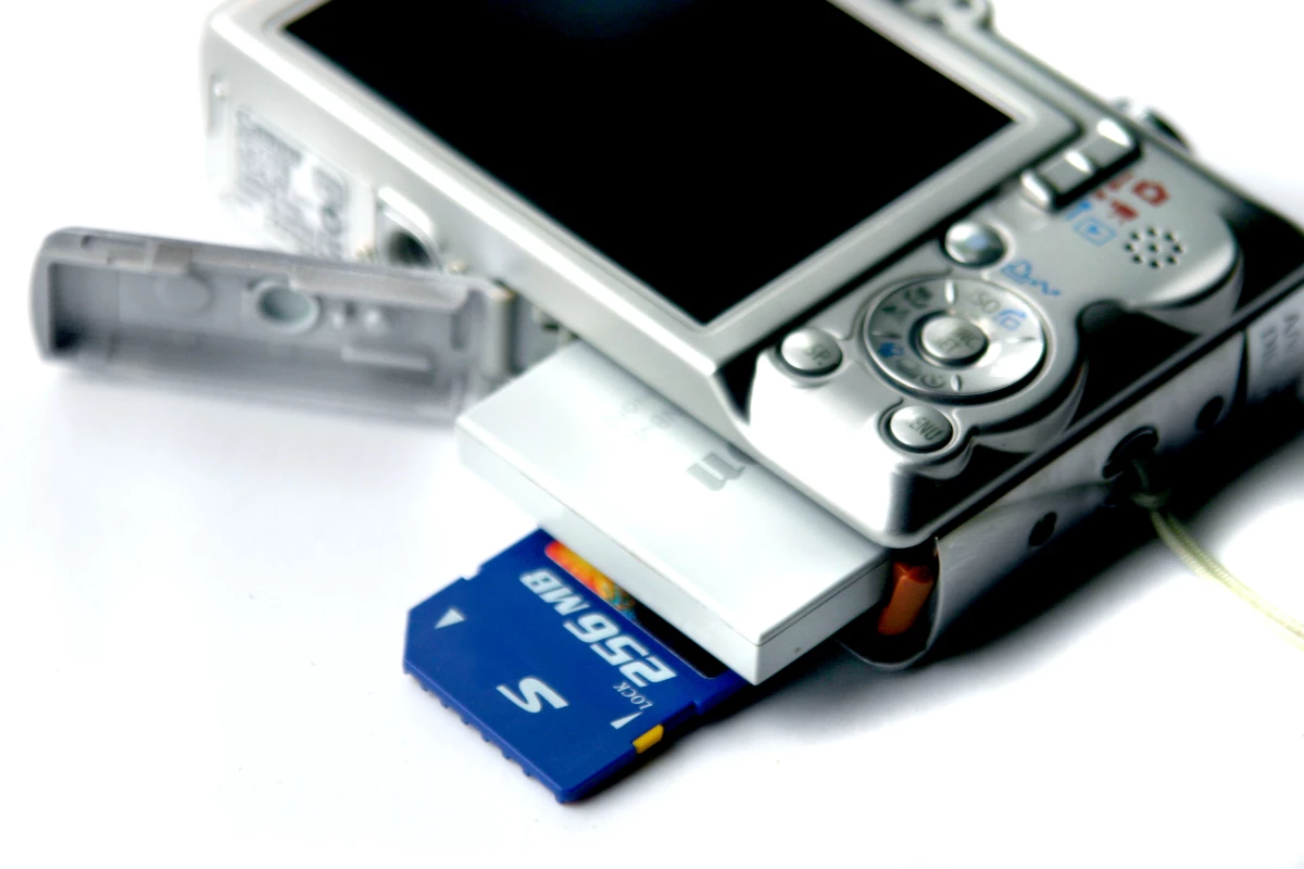 La tardía transición de Kodak al mundo digital le causó pérdidas económicas que apenas este año empieza a recuperar. (Foto: Cortesía SXC)