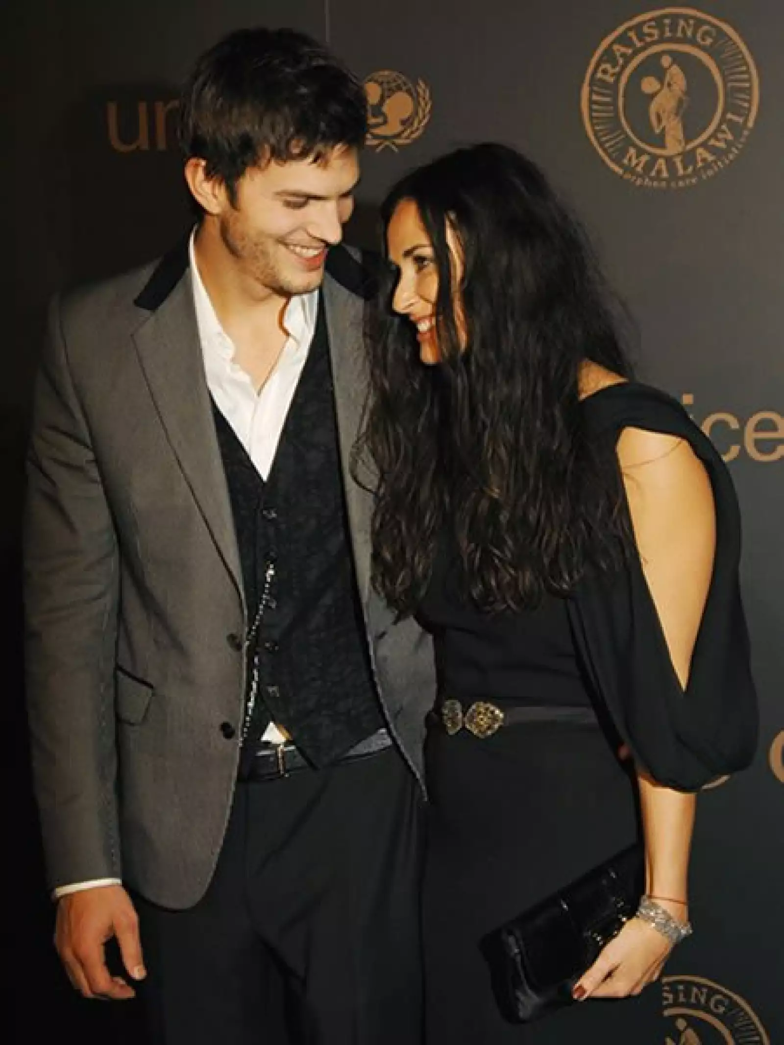 Es por todos conocido que Demi es 15 años mayor que Ashton.
