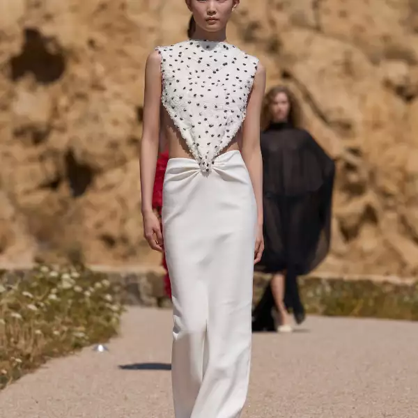 Jacquemus PO S27 029.jpg