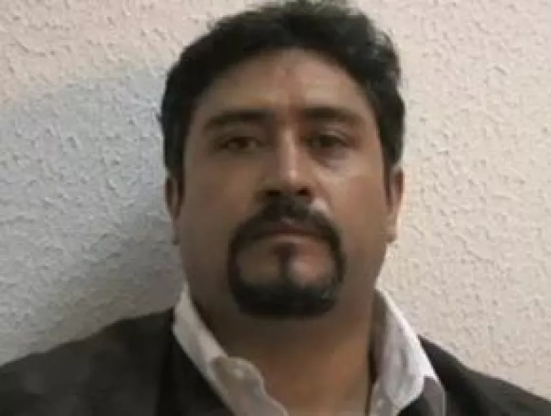 Abel Silva, presunto líder de la banda Los Petriciolet, fue detenido por las autoridades mexicanas y hoy presentará su declaración ante la PGJDF. En un video de la policía, narró los hechos.