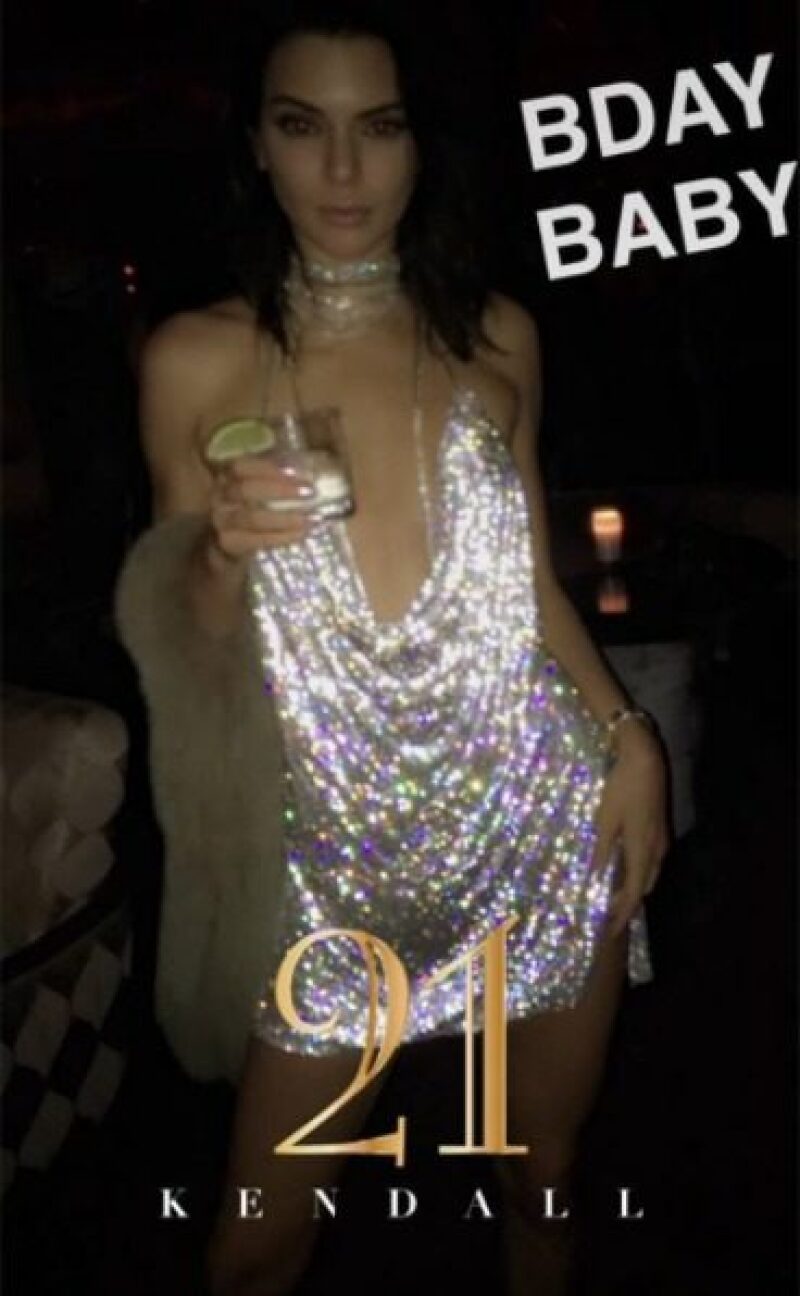Kendall Jenner en su cumple #21