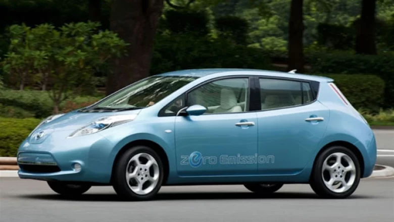 La firma japonesa marca el inicio de una nueva era con el primer vehículo de cero emisiones y 160 kilómetros de autonomía.