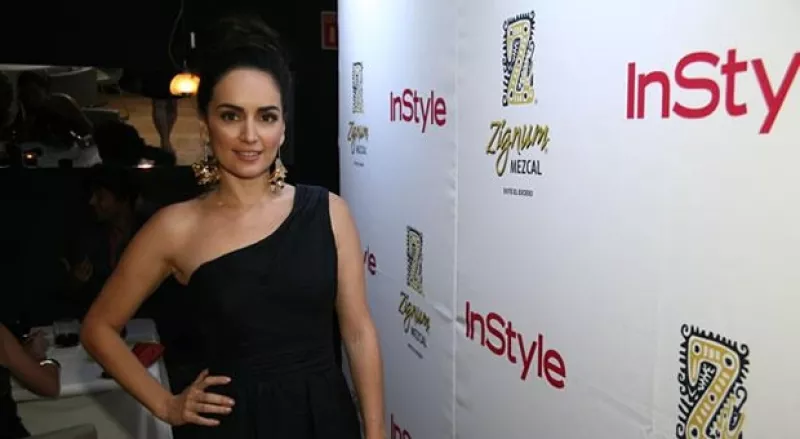 Más de 70 celebridades y fashionistas se unieron a la celebración de la revista InStyle por sus cuatro años en circulación.