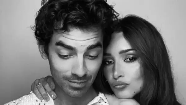 Joe-Jonas-confirma-su-relacion-con-Tatiana-Gabriela-publica-su-orimera-imagen-juntos