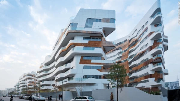 CityLife (2004-14) por Zaha Hadid Architects en Milán, Italia