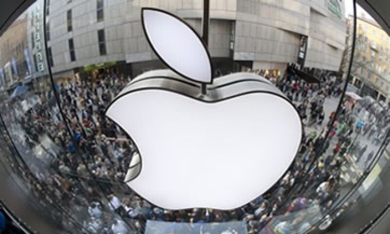 Algunos analistas estiman que Facebook está sobrevalorada, pero no es el mismo caso para Apple. (Foto: AP)