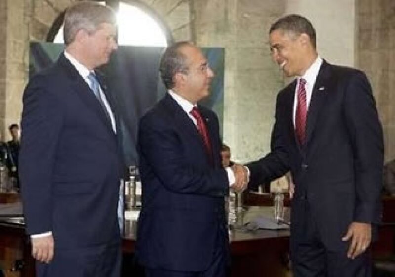 Los dirigentes de Canadá, Stephen Harper (izq.); México, Felipe Calderón (centro) y EU, Barack Obama; se reunieron en Guadalajara. (Foto: Reuters)