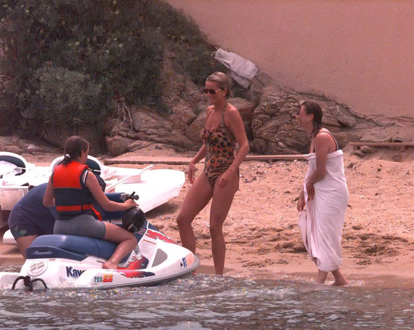 Princess Diana On Holiday In St.tropez.she Is Pictured Wearing A Leopard Print Swimsuit.