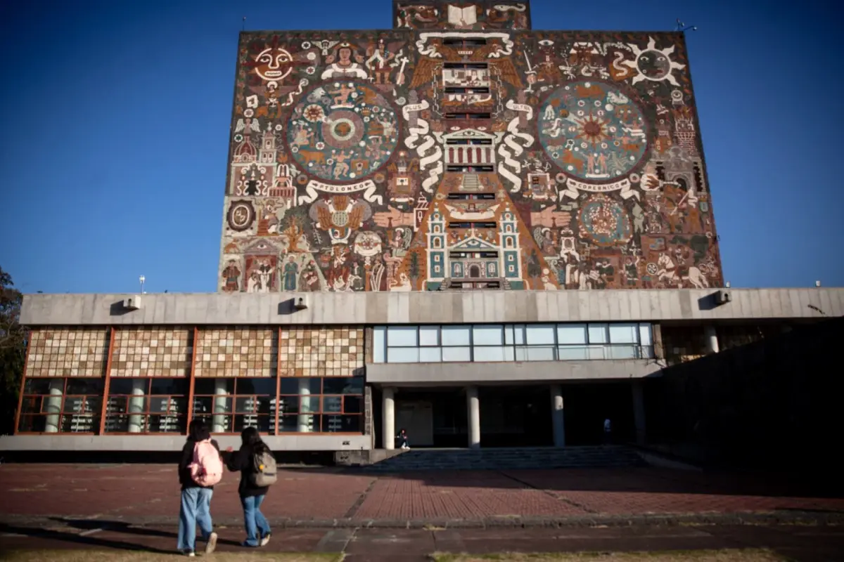 Carreras de la UNAM con sueldos mayores a 20,000 pesos con menos de 50 solicitantes