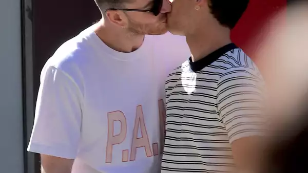 Sam Smith y Brandon Flynn