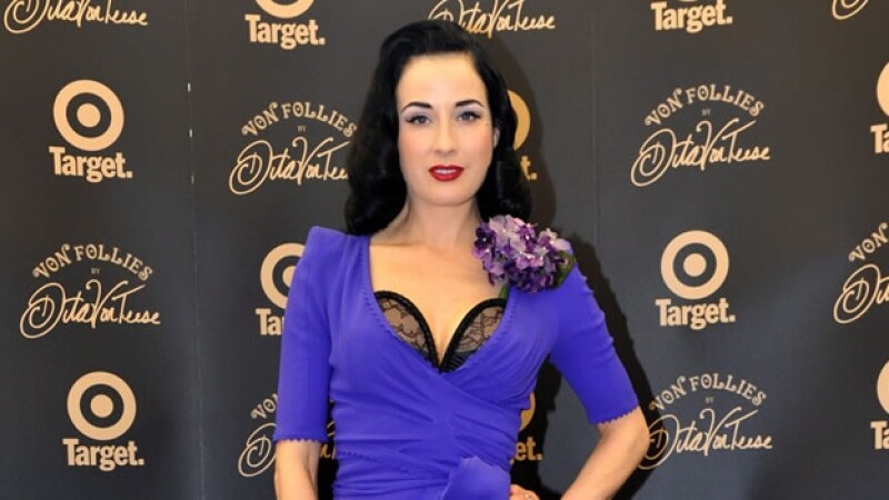 dita_burlesque
