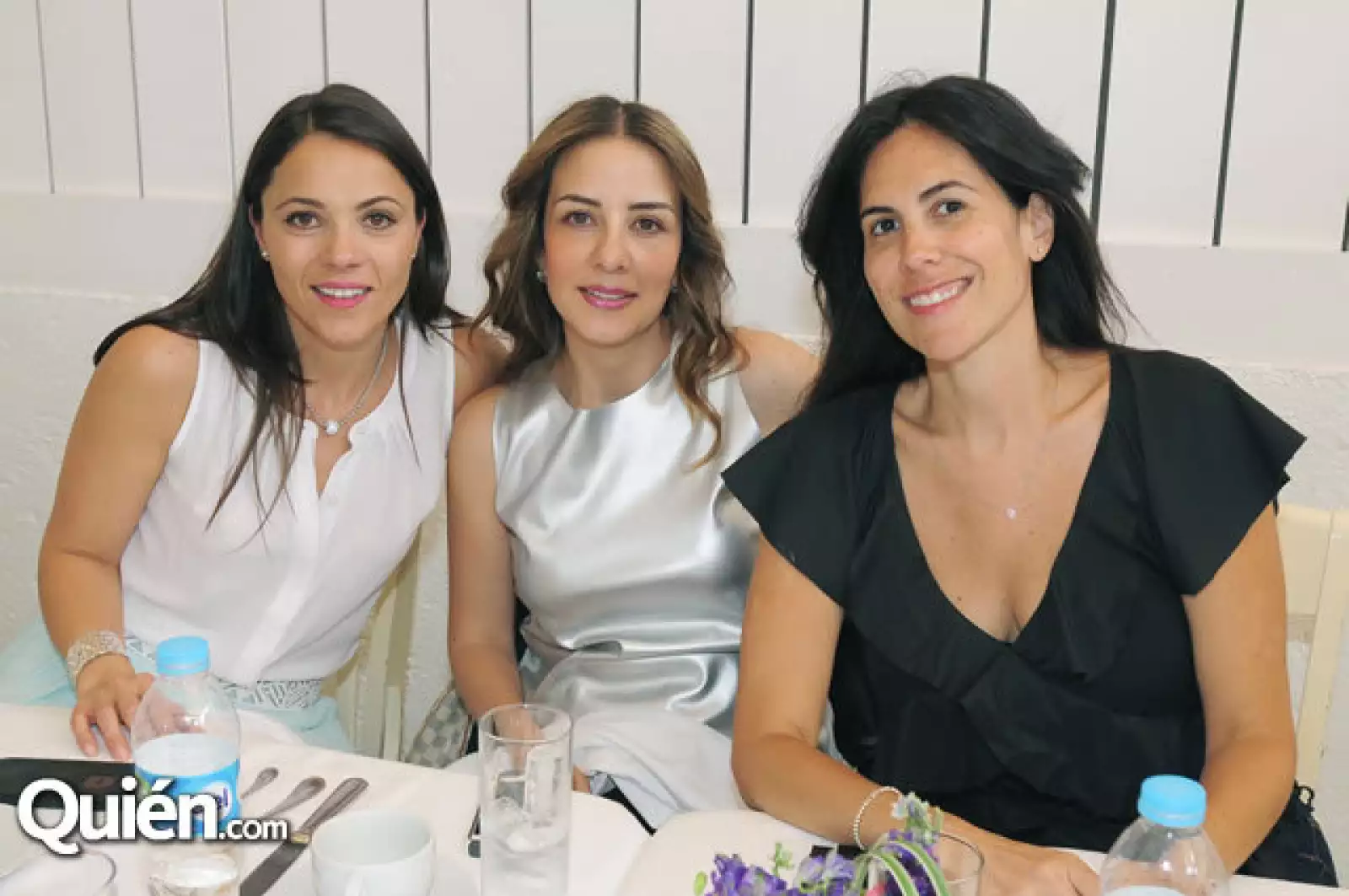 Mónica Muñoz,Olga Valls,Jessica Lambroso