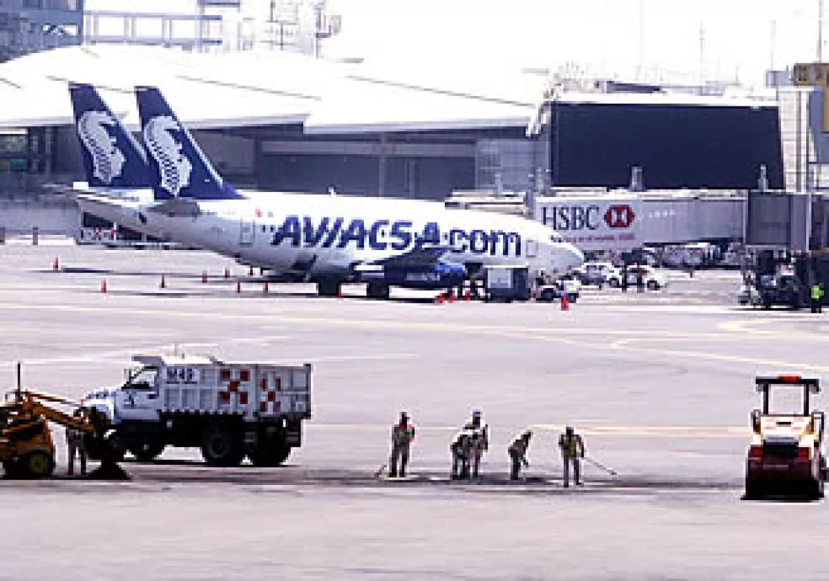 La aerolínea Aviacsa había sido suspendida previamente por las anomalías en el funcionamiento de sus aeronaves. (Foto: Notimex)