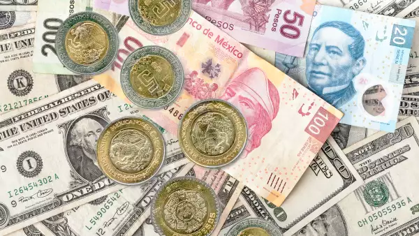 Peso y dólar