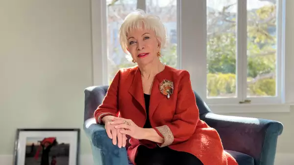 Foto Isabel Allende 2 @LoriBarra.jpg