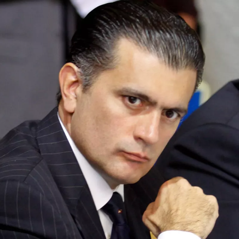 A pesar de que los médicos aseguraron en su momento que el mieloma múltiple que padecía se encontraba en fase inicial, Lujambio perdió la lucha contra la enfermedad poco menos de un año después.