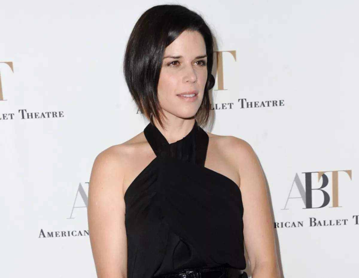 Neve Campbell