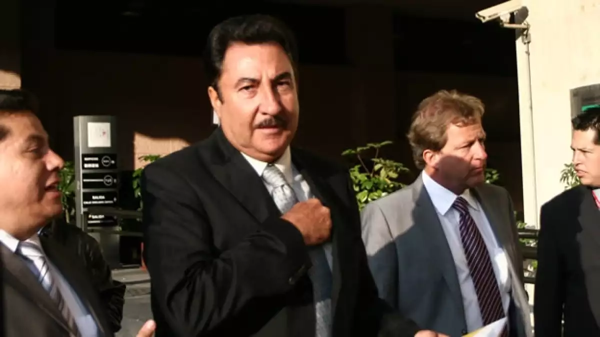 Narciso Agundez asiste a la Cámara de Diputados