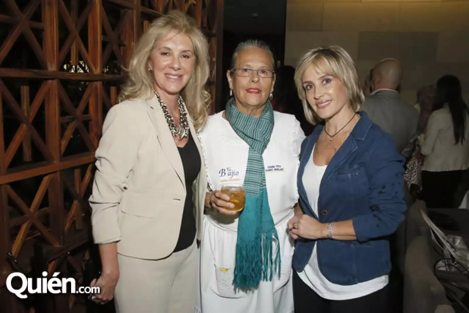 Aurora López de Ortigoza,Carmen Ramírez,Mónica Beteta