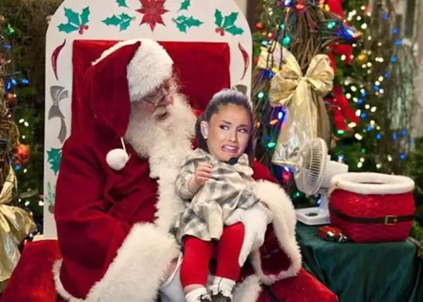 Los `motivos´ navideños también fueron tomados para las imágenes de parodia.