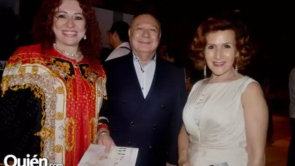 Irene Múzquiz de Karren, David Karren y Adriana Tijerina