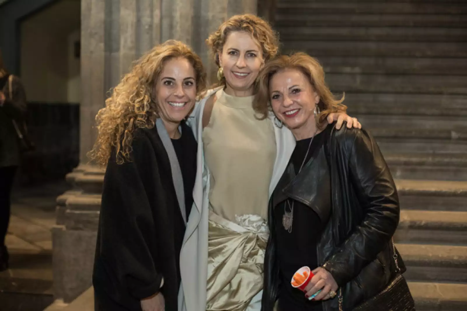 Sofía Buzali,Sandra Pani y Maggie Buzali