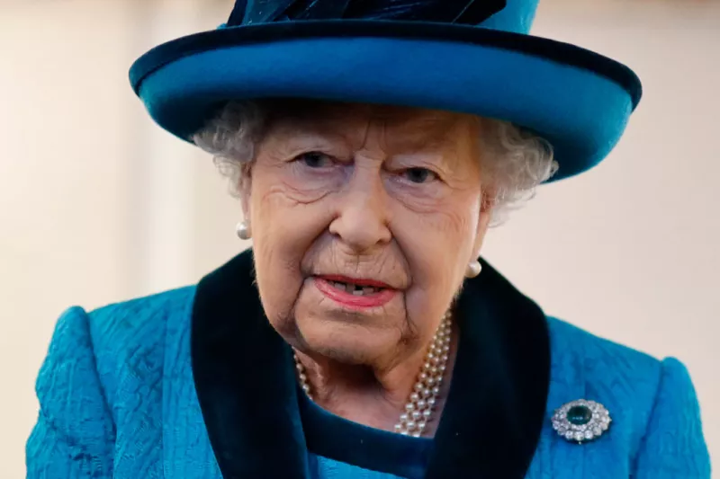 The Queen Visits The Royal Philatelic Society